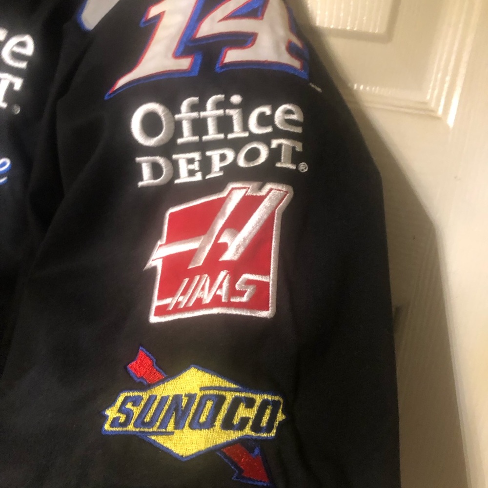 Be the coolest in the room with this OLD SPICE  racing shirt - Picture 3 of 6
